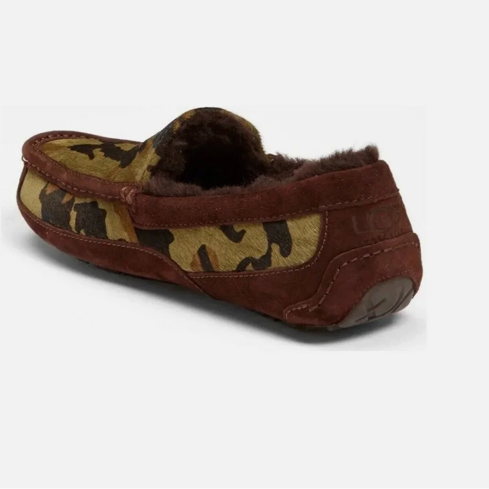UGG ascot stout